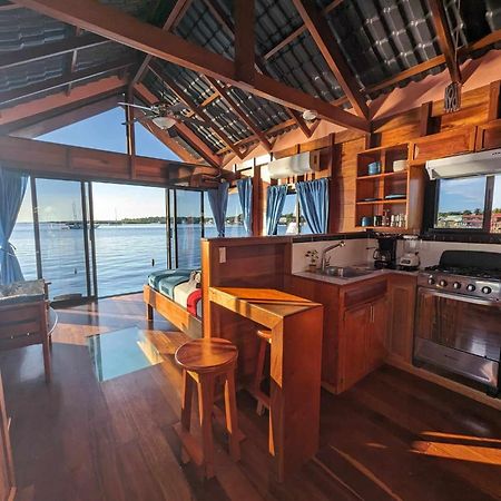 Barrbra Bnb Over The Sea Bocas del Toro Exterior foto