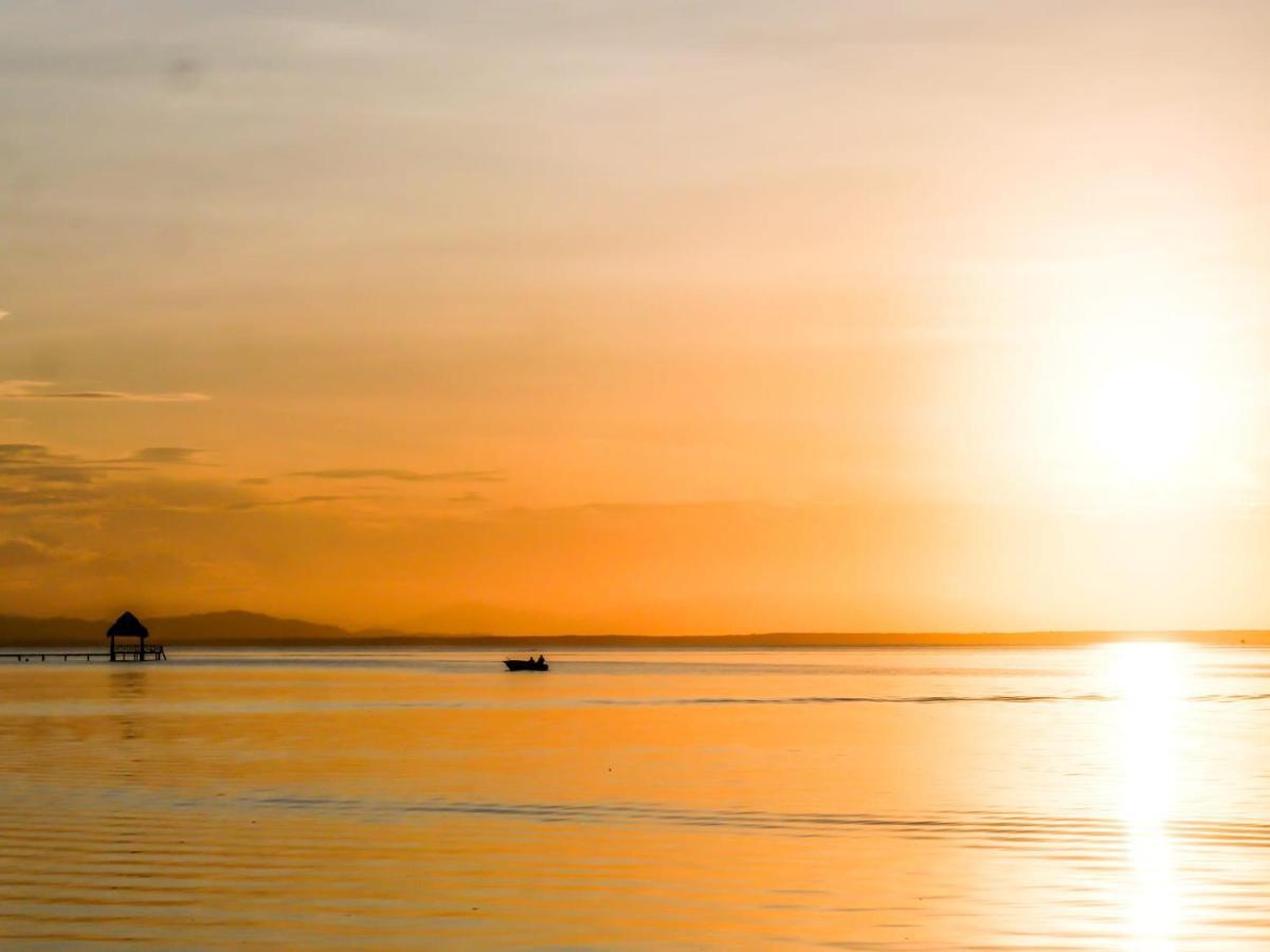 Barrbra Bnb Over The Sea Bocas del Toro Exterior foto