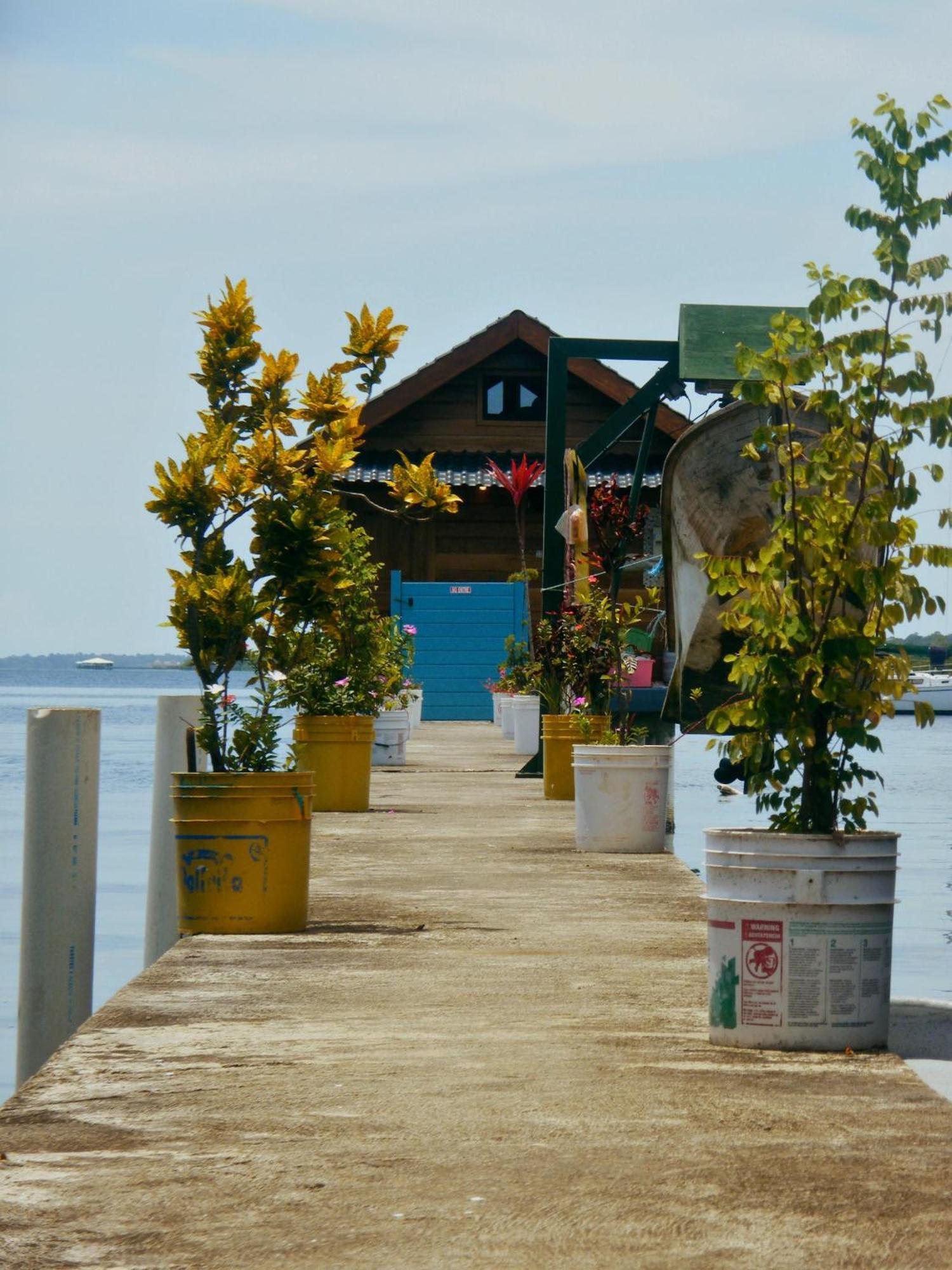 Barrbra Bnb Over The Sea Bocas del Toro Exterior foto