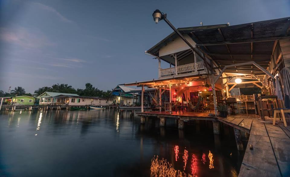 Barrbra Bnb Over The Sea Bocas del Toro Exterior foto